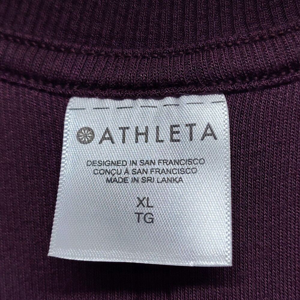 Athleta 2 Shirts Bundle Women Size XL Black Maroon Short Sleeve Stretch Active - Picture 15 of 16